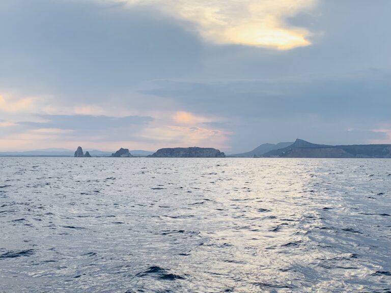 Islas Medas vistas desde un velero, frente a L'Estartit